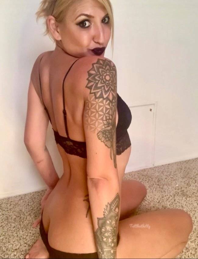 tattooed and sexy 47 pics 18.html - 47 HD Photos | Premium Gallery 2025