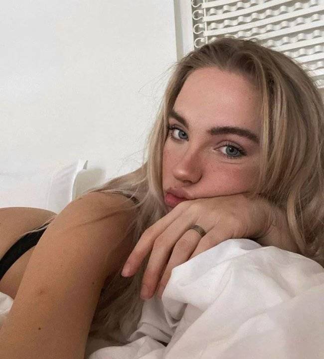 lifes better with bobs 48 pics 3.html - 48 HD Photos | Premium Gallery 2025