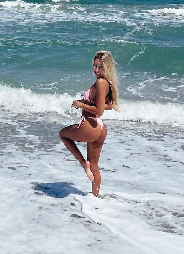 sexy girls in their sexy thongs 45 pics 3.html - 45 HD Photos | Premium Gallery 2025