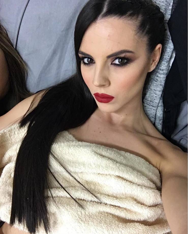 nice shade of lipstick 50 pics 4.html - 50 HD Photos | Premium Gallery 2025