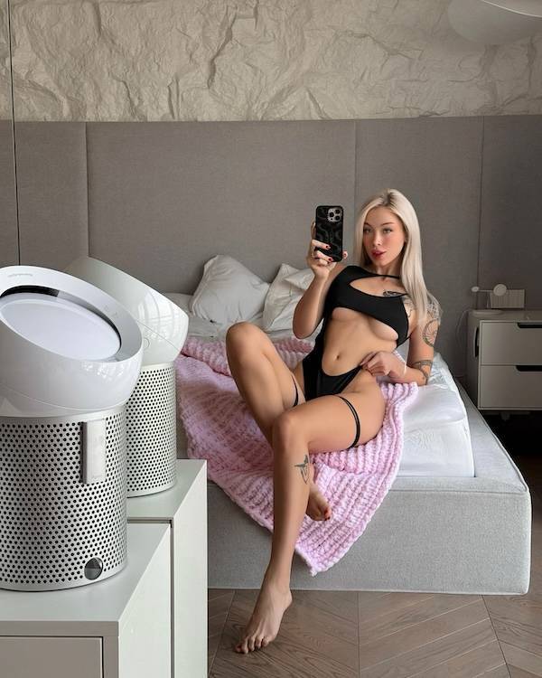 just one piece of sexiness 50 pics 17.html - 50 HD Photos | Premium Gallery 2025