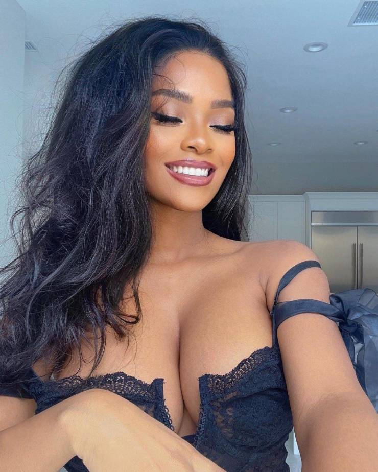 melting our hearts with smiles 48 pics 24.html - 48 HD Photos | Premium Gallery 2025