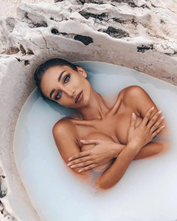 the power of the hand bra 44 pics 15.html - 44 HD Photos | Premium Gallery 2025