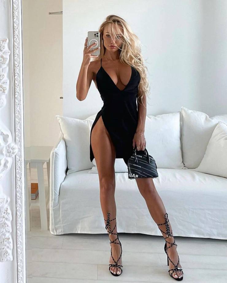 black dress that says it all 49 pics 1.html - 49 HD Photos | Premium Gallery 2025