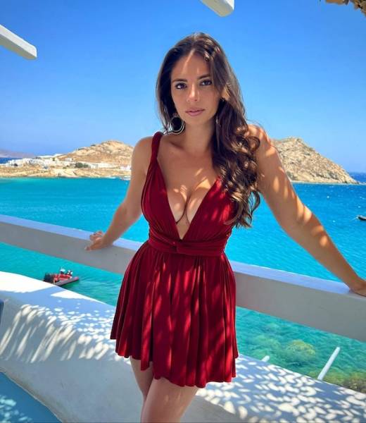 Hey, Nice Dress!