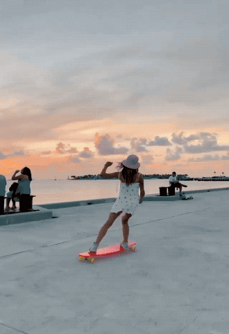 girls with skills 30 gifs 4.html - 1 HD GIF | Premium Gallery 2025