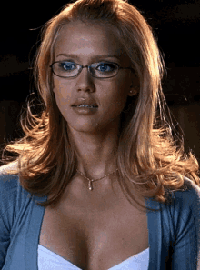 happy birthday to both jessica alba and pen%C3%A9lope cruz 25 gifs 9.html - 1 HD GIF | Premium Gallery 2025