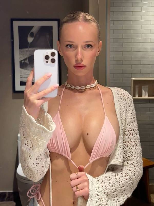 These Selfies Are Real Spicy!