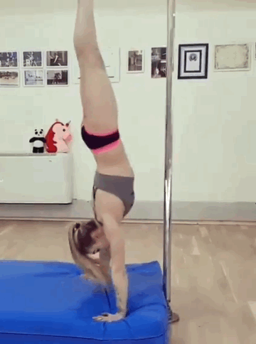 pole dancing 21 gifs 3.html - 1 HD GIF | Premium Gallery 2025