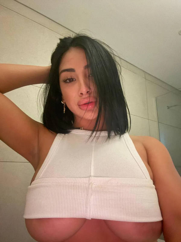 underboobs cant be underrated 42 pics 1.html - 42 HD Photos | Premium Gallery 2025