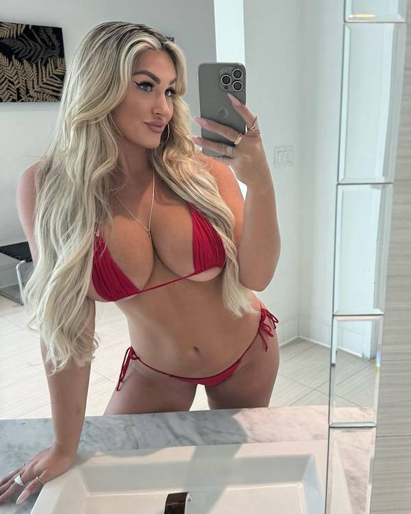 how are their tops still holding 34 pics 2.html - 34 HD Photos | Premium Gallery 2025