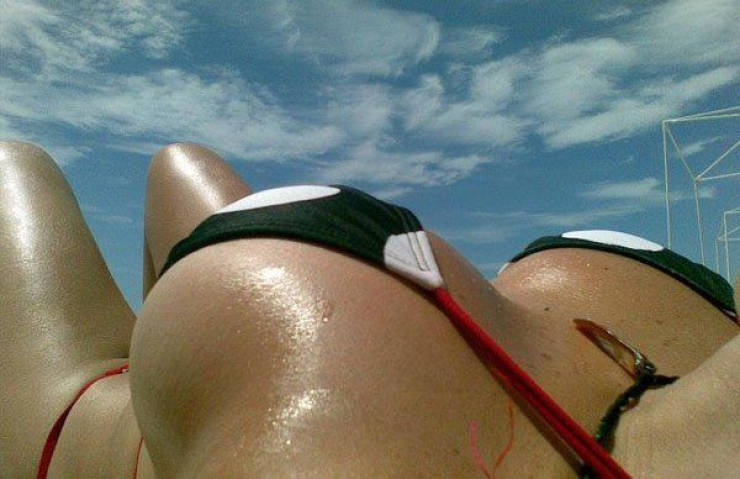 the beauty of side boobs 35 pics 8.html - 35 HD Photos | Premium Gallery 2025