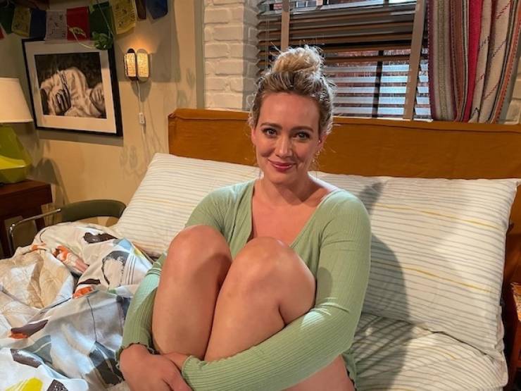 Hilary Duff Is Still Gorgeous!