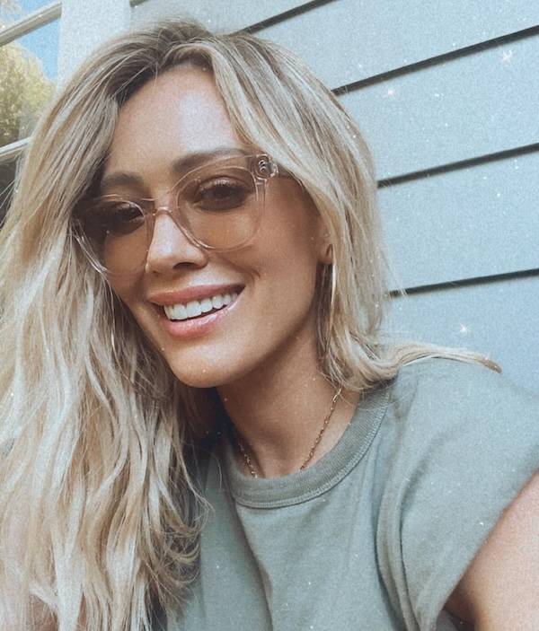 Hilary Duff Is Still Gorgeous!