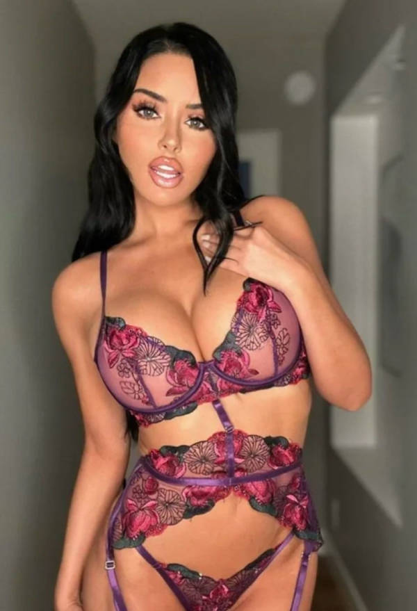 theres never enough lingerie 36 pics 2.html - 36 HD Photos | Premium Gallery 2025