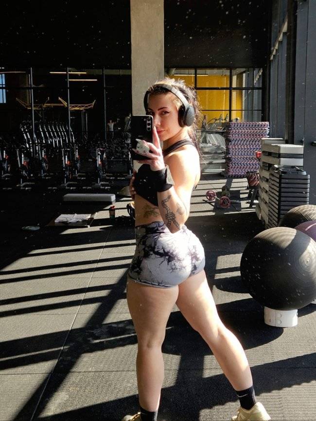 Looking For Some Juicy Booties?