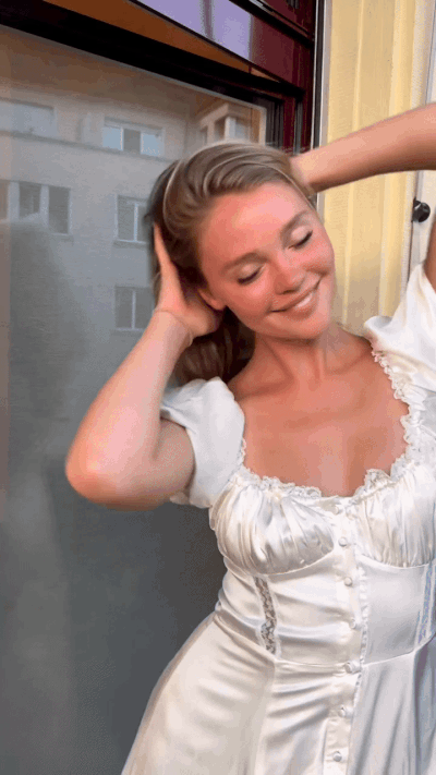 sexy girls are here 32 gifs 8.html - 1 HD GIF | Premium Gallery 2025