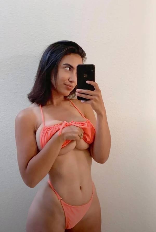 underboobs cant be underrated 35 pics 16.html - 35 HD Photos | Premium Gallery 2025