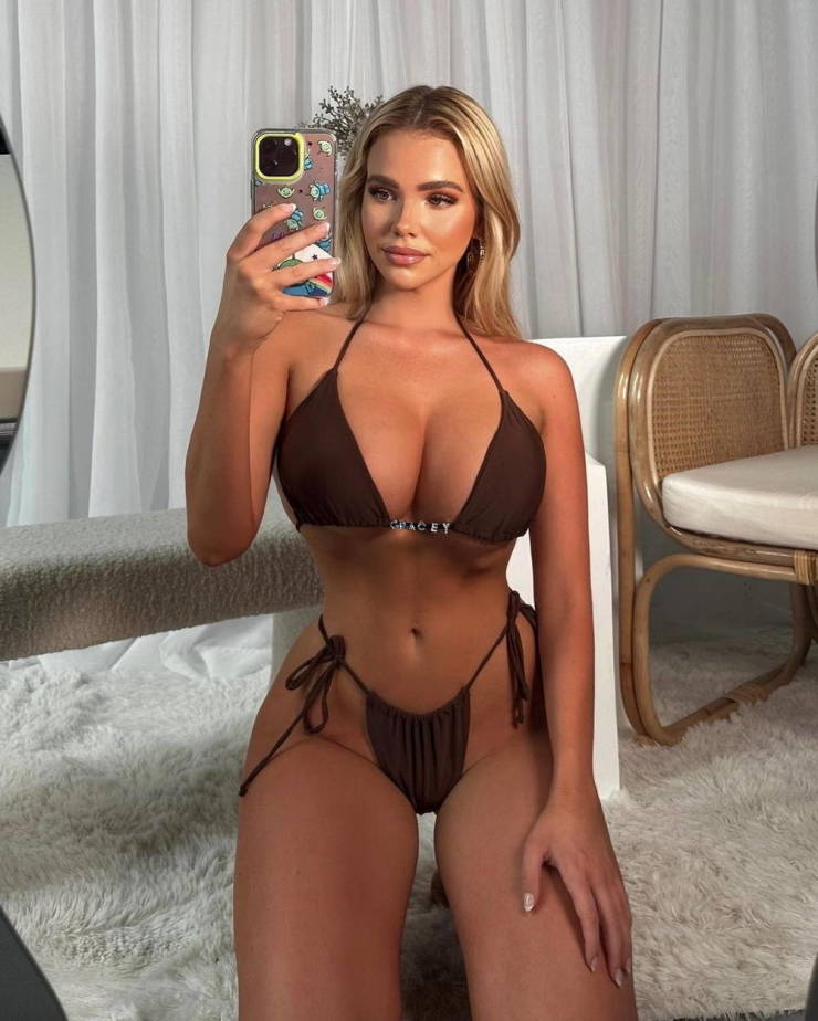 Boobs! Boobs For Everyone!