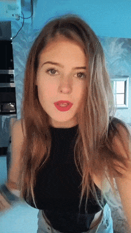 nice shade of lipstick 13 gifs 2.html - 1 HD GIF | Premium Gallery 2025