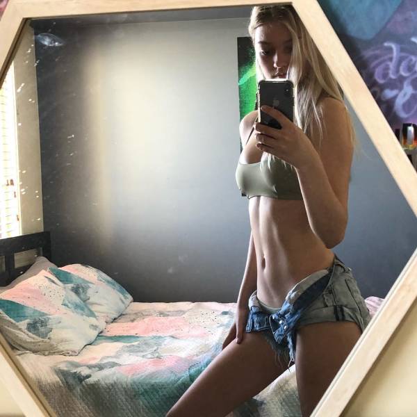 those shorts are extra short 47 pics 21.html - 47 HD Photos | Premium Gallery 2025