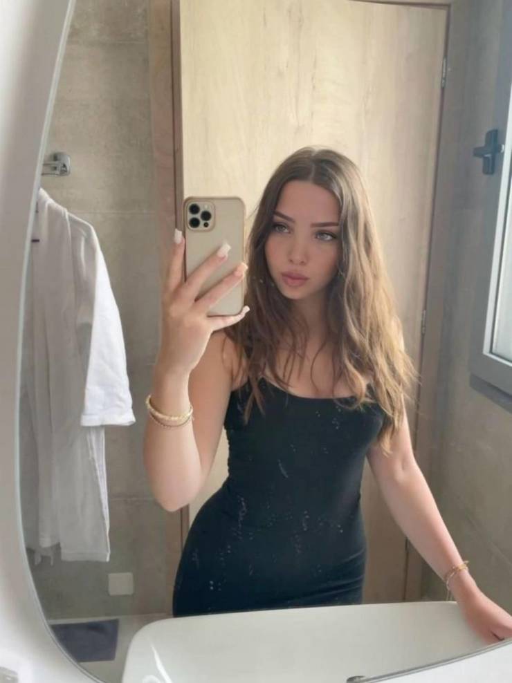 izigirls are waiting for you 49 pics 9.html - 49 HD Photos | Premium Gallery 2025