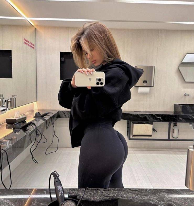 izigirls are waiting for you 40 pics 19.html - 40 HD Photos | Premium Gallery 2025