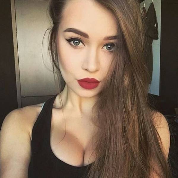 lovely shade of lipstick 35 pics 12.html - 35 HD Photos | Premium Gallery 2025