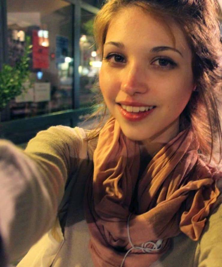 beautiful smiles 45 pics 19.html - 45 HD Photos | Premium Gallery 2025