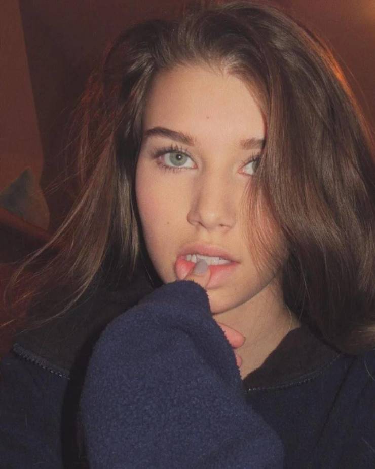 izigirls are waiting for you 38 pics 19.html - 38 HD Photos | Premium Gallery 2025