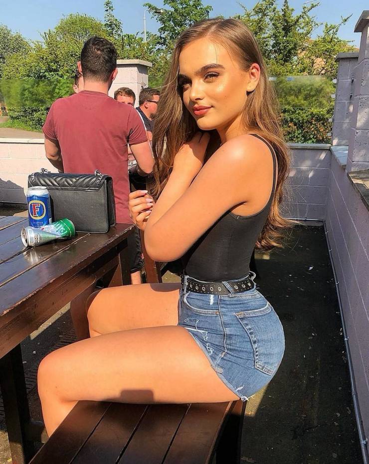 hot girls in tight jeans 39 pics 2.html - 39 HD Photos | Premium Gallery 2026