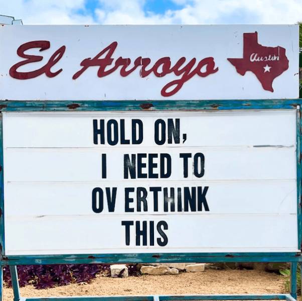 The Funniest El Arroyo Signs on the Internet