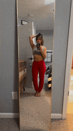 izigirls are waiting for you 16 gifs 7.html - 1 HD GIF | Premium Gallery 2026