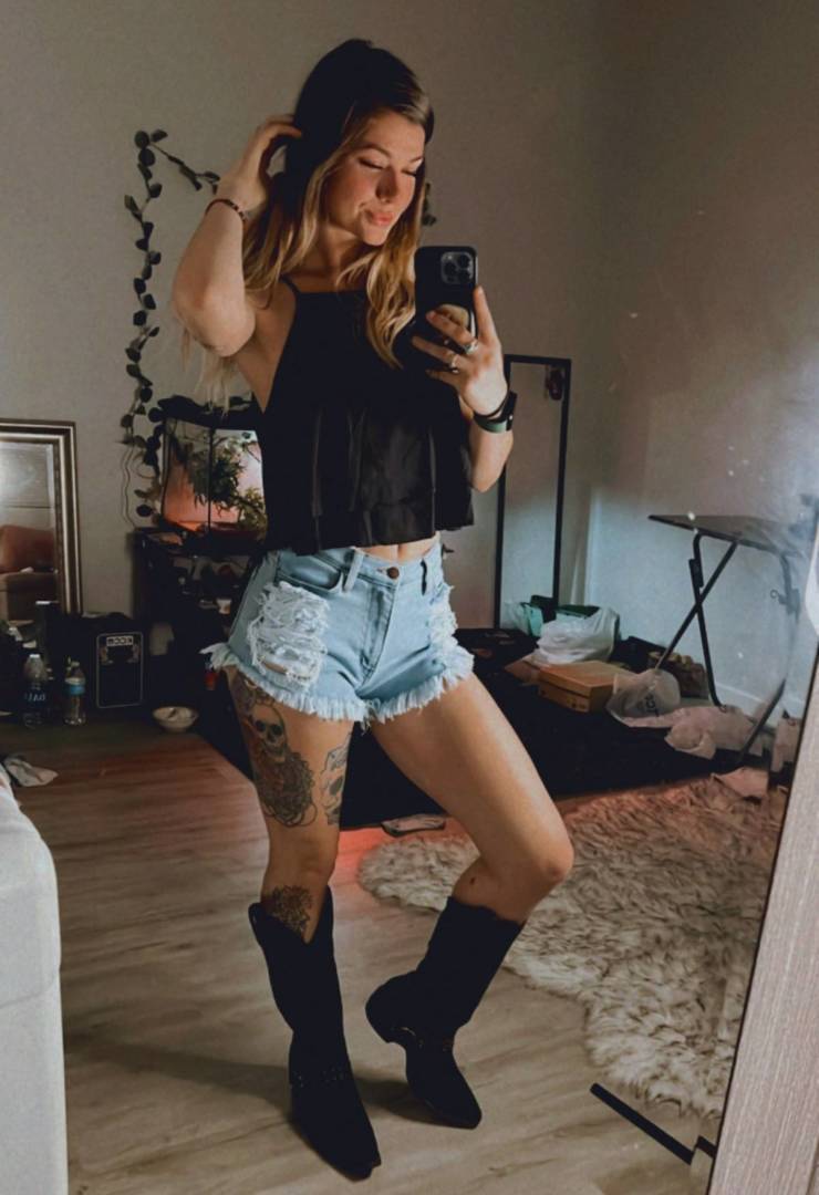 hot girls in tight jeans 34 pics 10.html - 34 HD Photos | Premium Gallery 2026