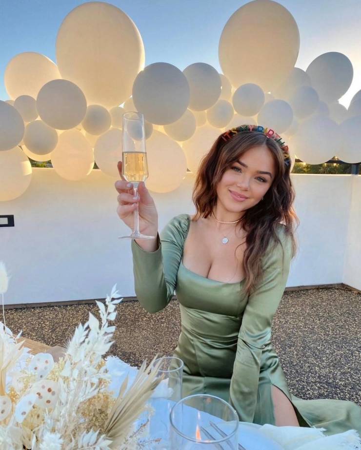 izigirls are waiting for you 40 pics 20.html - 40 HD Photos | Premium Gallery 2026