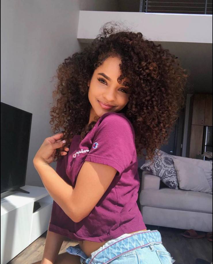 izigirls are waiting for you 40 pics 20.html - 40 HD Photos | Premium Gallery 2026