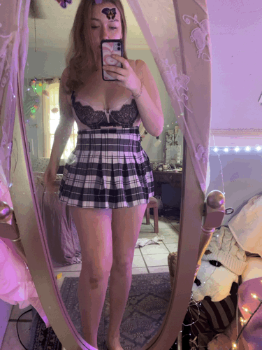 These Selfies Are Real Spicy!