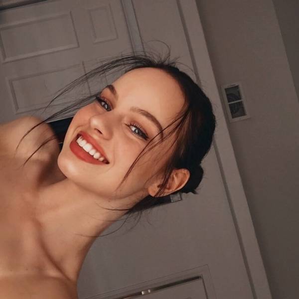 beautiful smiles 44 pics 2.html - 44 HD Photos | Premium Gallery 2026