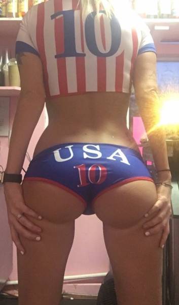 Nothing More Inspiring Than These Booty Scoops