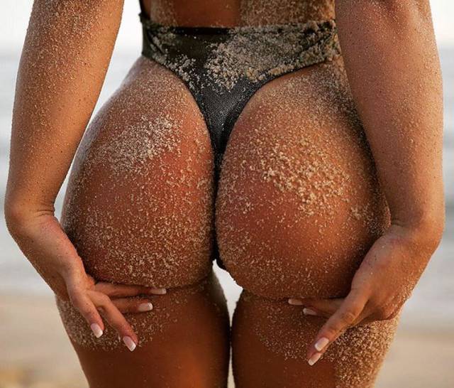 A Booty-full Collection of Girls