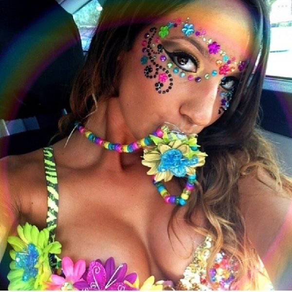 Raver Girls Will Show You Where It’s Really Hot!