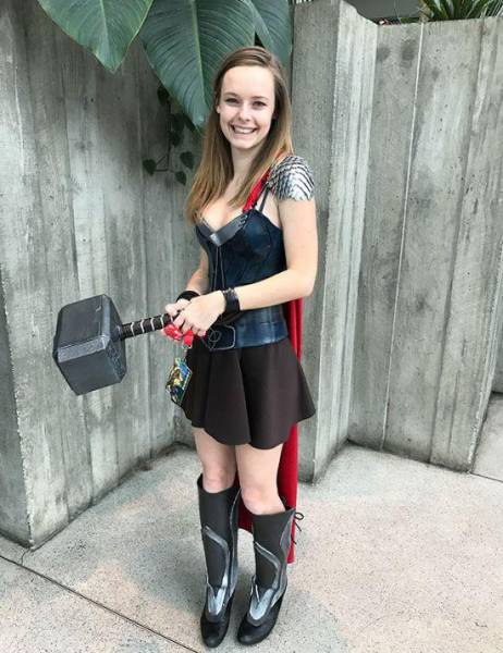 The Sexy Cosplay Girls of Every Nerds Fantasy