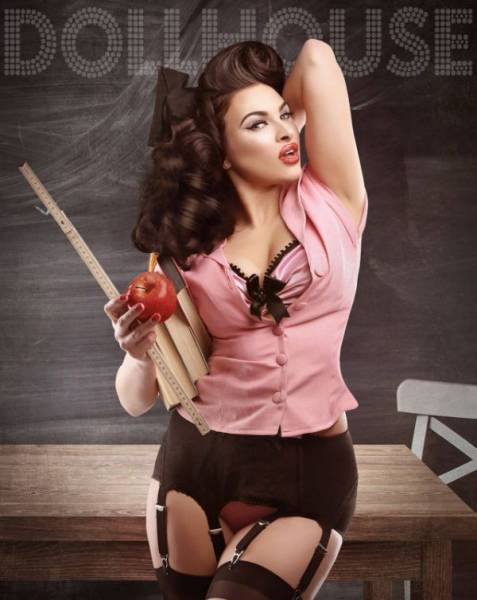 Burlesque Girls Is Exactly Why We Love Pin-Up!