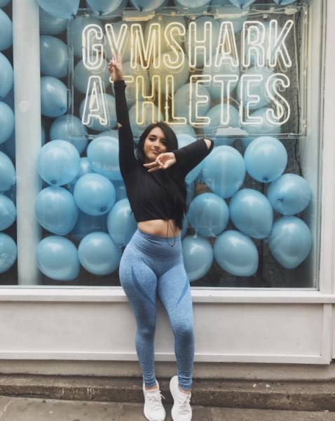 Girls With Awesome Hip Bones