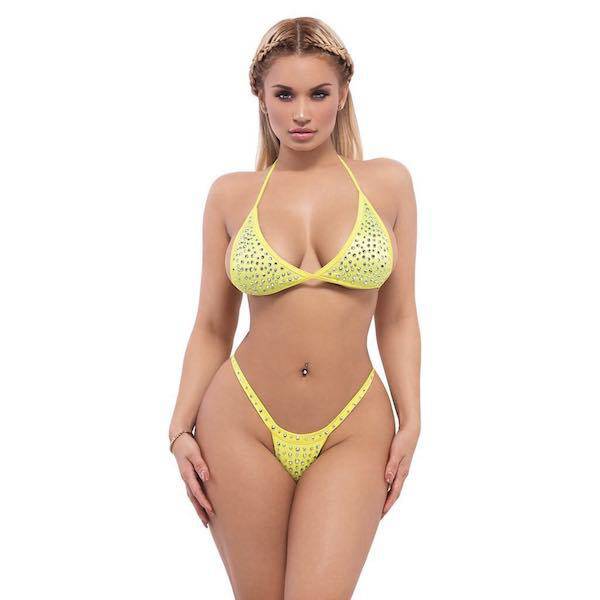 The Holy Trinity Of Hips And Waist!