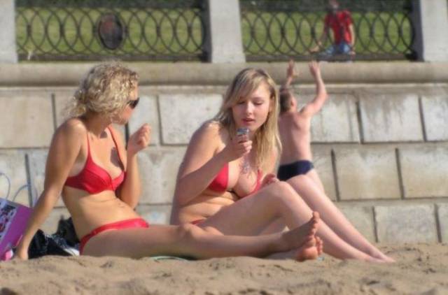 Beautiful Summer Loving Girls