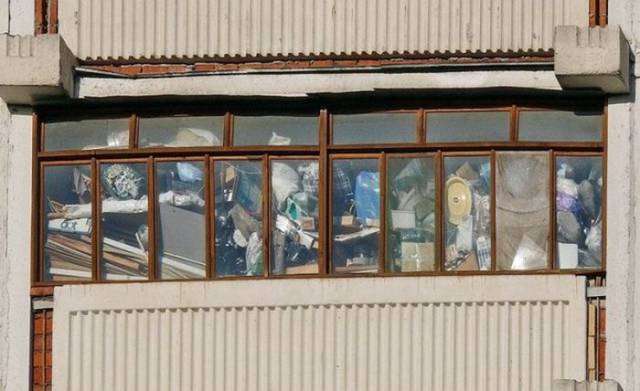 If You Visit Russia, Check The Balconies First