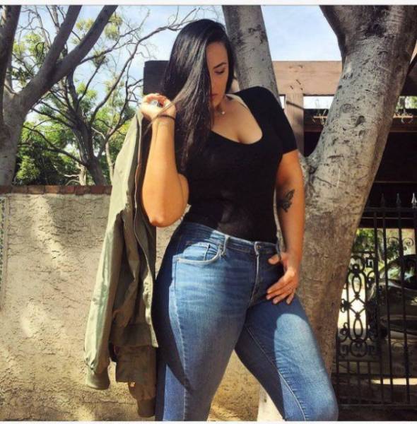 Steven Seagal’s Daughter Is A Lethal Beauty