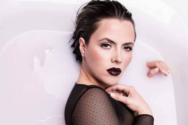 Minus 50 Kilos To Stop The Bullying