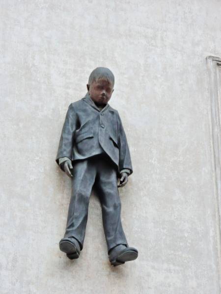 These Statues Will Send Chills Down Your Spine